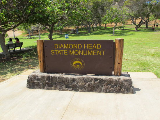 Am Fuß des Weges hinauf