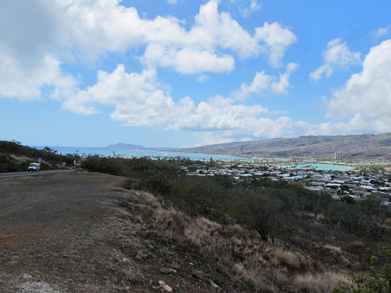 Blick zurück, hinten links is Diamond Head