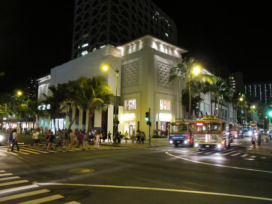 Kalakaua Ave
