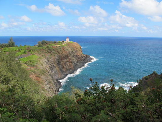 Kilauea Point Lighthouse (der Leuchtturm wird grad renoviert und man kann auch zu ihm vor, aber erst ab 10 Uhr und für 5$. Es war noch vor 10 Uhr)