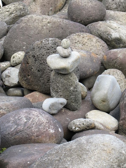 Wiedermal diese aufgetürmten Steine