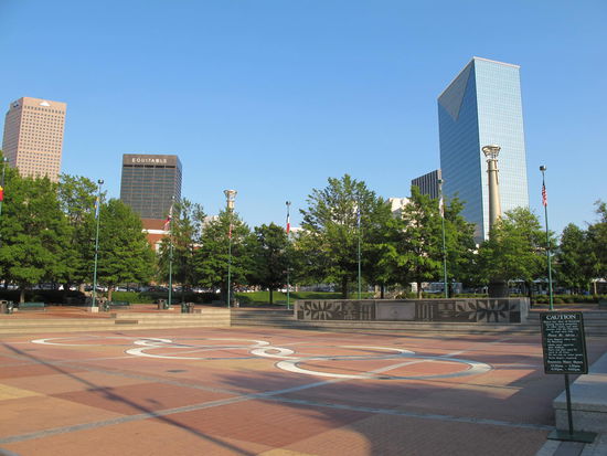 Hier ist der Springbrunnen - nur heut leider ohne Wasser/Show