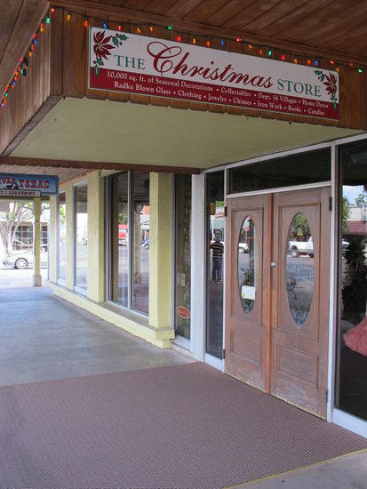 Es gibt auch hier wie in Frankenmuth einen Weihnachtsladen