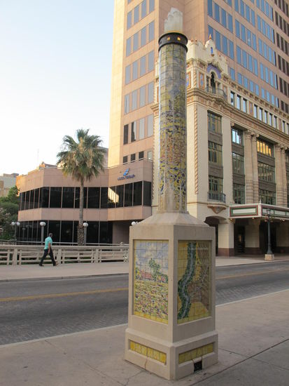 Mal in den Straßen von San Antonio, morgen geht's weiter