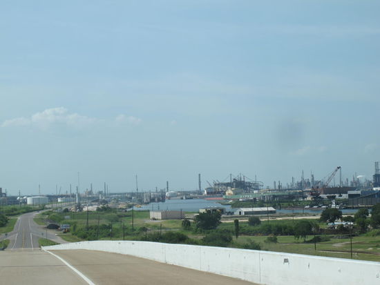 Ein Teil von einer Raffinerie