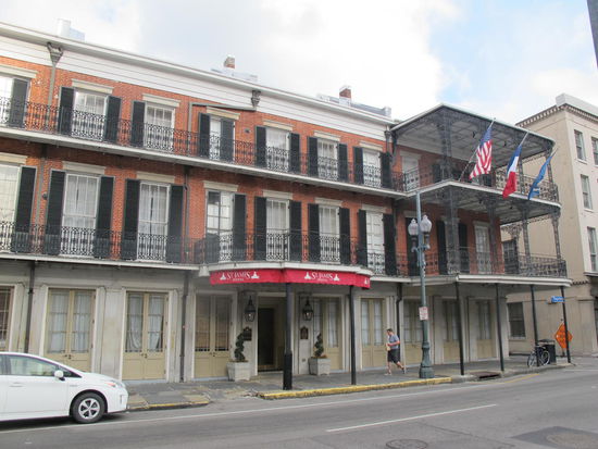 Das St. James Hotel von außen