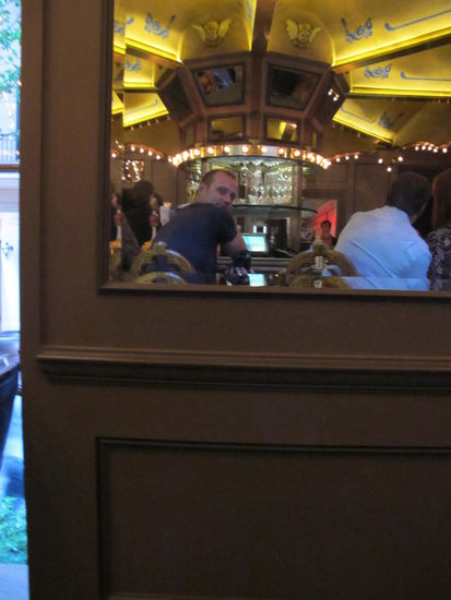 Ich an der Carousel Bar