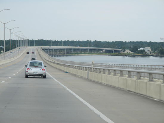 Es geht langsam direkt an die Küste