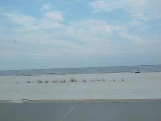 Und zwar auf den Highway mit Strand und Golf von Mexiko dahinter