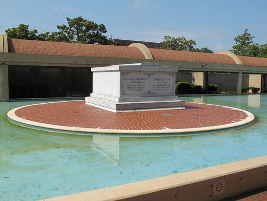 Das Grab von MLK und seiner Frau