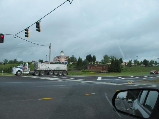 Kaum unterwegs schon hab ich das erste Outlet gesehen