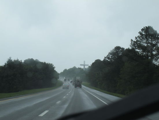 Das rießige Kreuz ist scho ganz gut wieder zu sehen