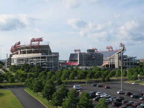 LP Field von der Brücke
