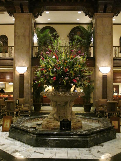 Der Brunnen in der Lobby