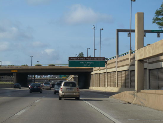 Die Bushs kommen ja aus Texas und waren dort auch jeweils Gouverneur