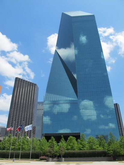 Das Gebäude direkt am Fountain Place