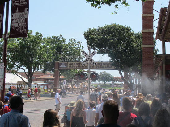 Die Show is vorbei... (das ist kein Rauch vom Barbeque, sondern kühles Wasser)