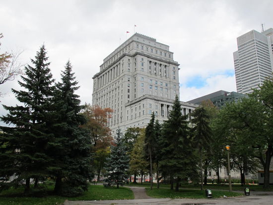 Blick über den Place du Canada Richtung Square Dorchester