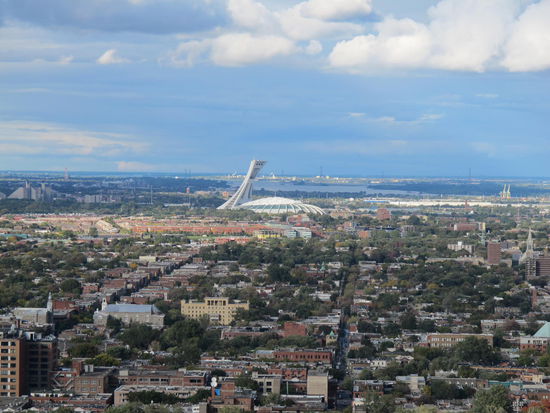 Blick vom Mont-Royal bis zum Olympiastadion