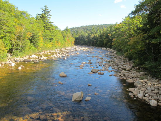 Bei der überdachten Brücke