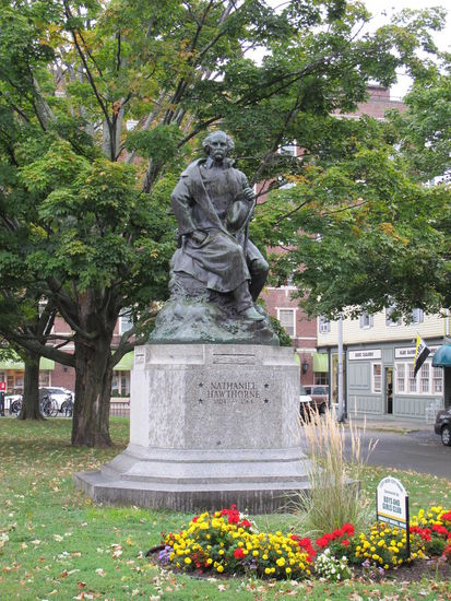Nathaniel Hawthorne