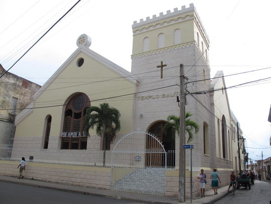 Kirche aufm Weg zum Plaza del Carmen