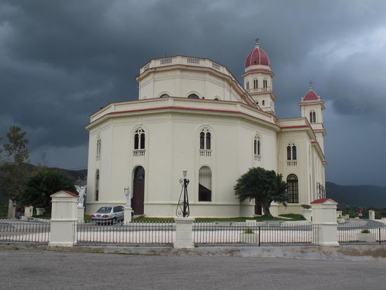 Und es wird schwarz über der Basilika