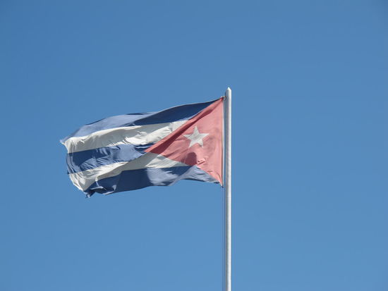 Ein bißchen ausgebleicht die Kubafahne