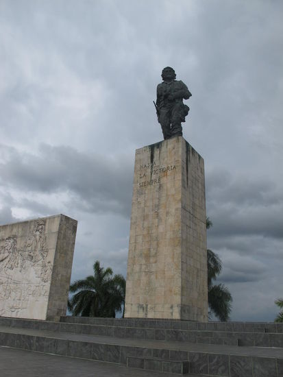 Bronzestatue von Che