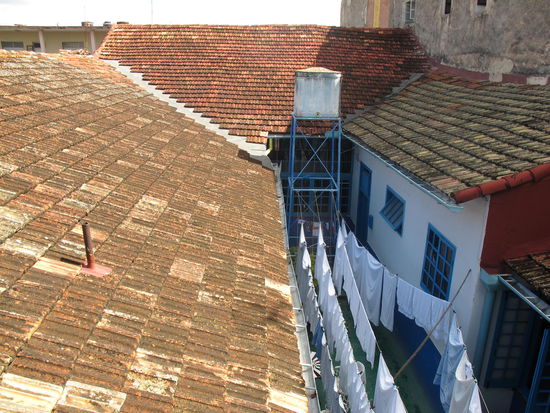 Blick von unserem Balkon auf den Innenhof der Casa