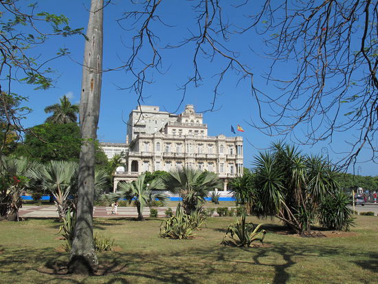 Palacio Velasco (die spanische Botschaft)