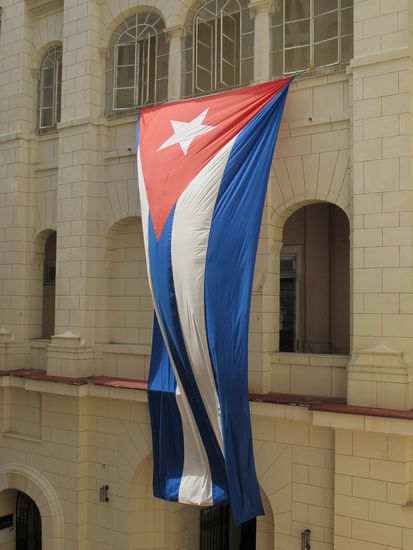 Im Hof des Museum de la Revolucion