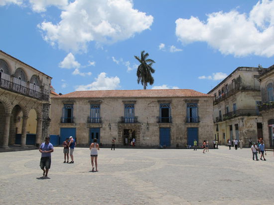 Museo de Arte Colonial am Plaza de la Catedral