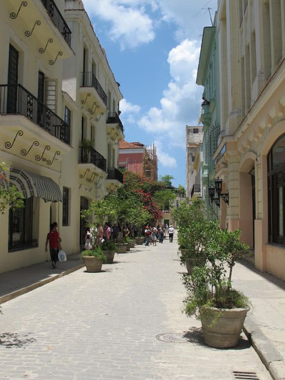 Schöne Gasse in Habana Vieja