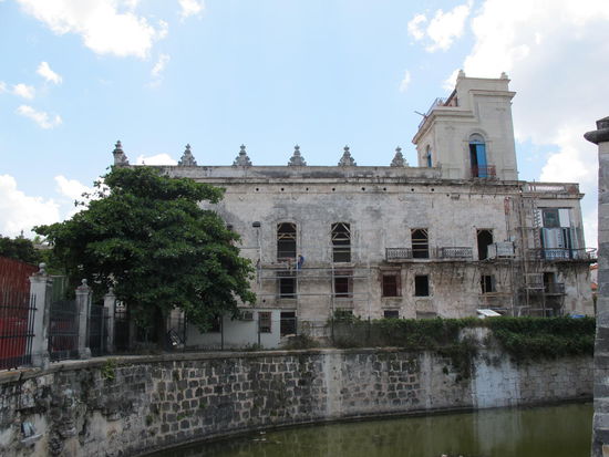 Neben dem Castillo de la Real Fuerza wird renoviert