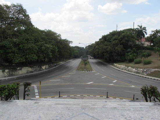 Viel Verkehr ums Monumento a Jose Miguel Gomez