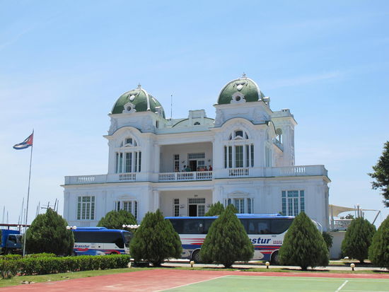 Club Cienfuegos