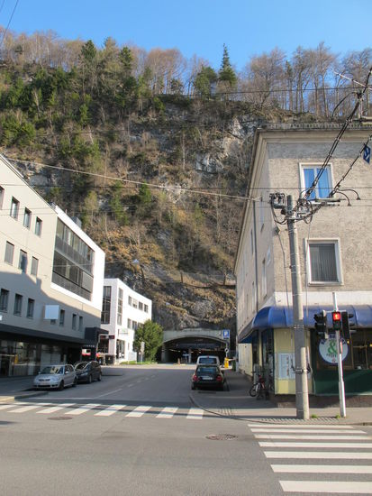 Das größte Parkhaus von Salzburg liegt unterm Kapuzinerberg