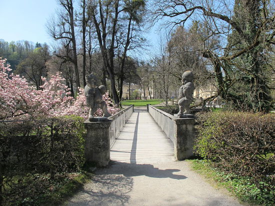 Brücke zum Zwerglgarten
