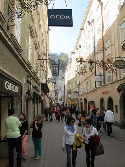 Wieder in der Getreidegasse