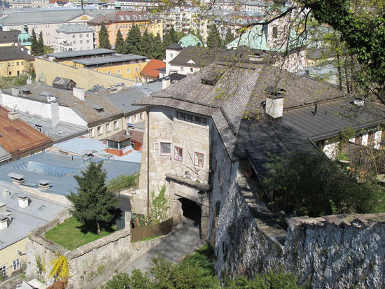 Tor rauf zum Kapuzinerberg