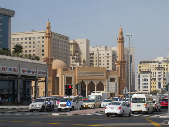 Die erste Moschee in diesem Urlaub, nahe unseres Hotels