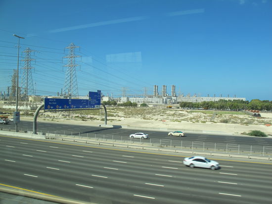 Die "kleine" Sheikh Zayed Road 