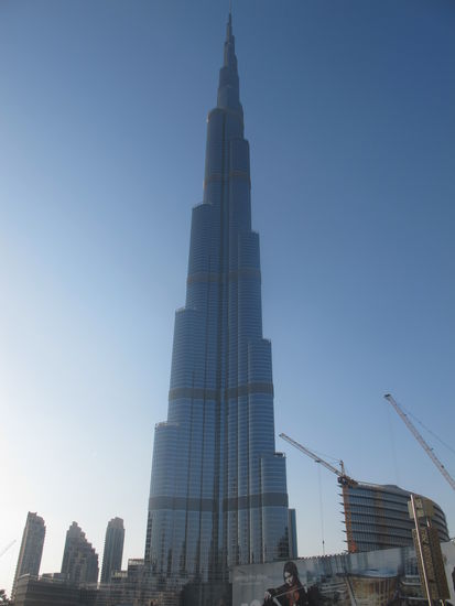 Passt für meinen Foto nicht ganz von Kopf bis Fuß aufs Bild, der Burj Khalifa