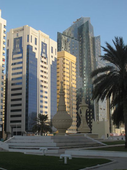 Skulpturen auf dem Etihad Square