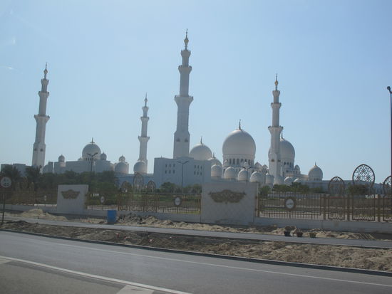 Die Sheikh Zayed Grand Mosque