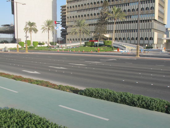 Auch hier gibt's rießige Straßen