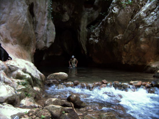 Höhle