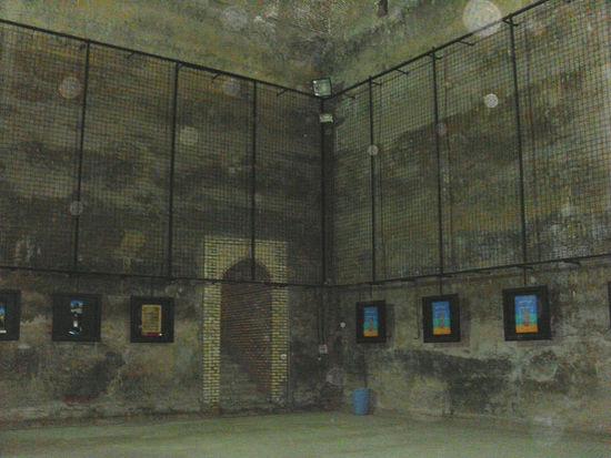 Im ineeren der Zisterne gibt es eine kleine Ausstellung