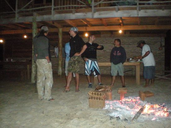 Grillen am Lagerfeuer